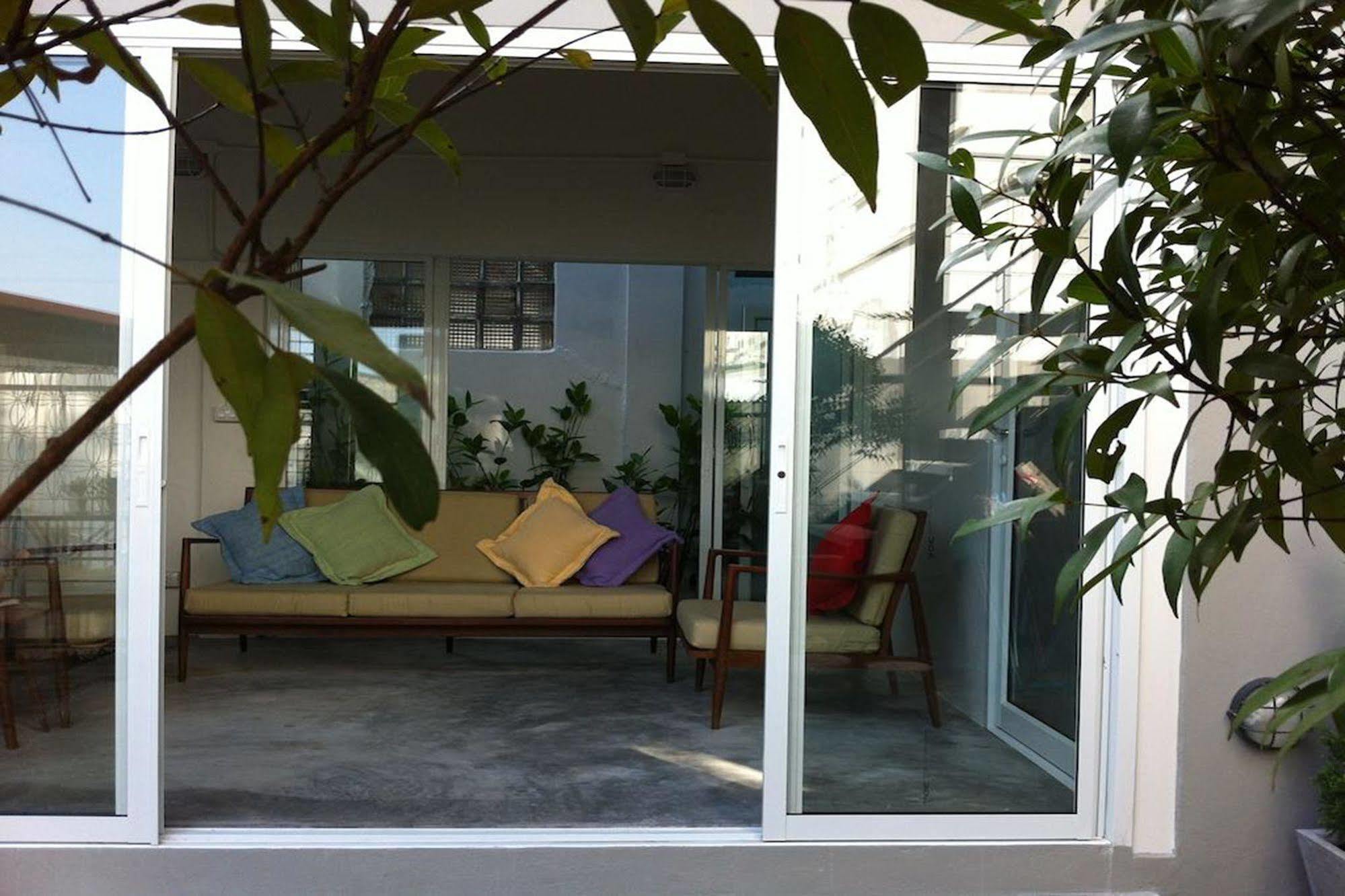 A Pousada Mbed Phuket Exterior foto